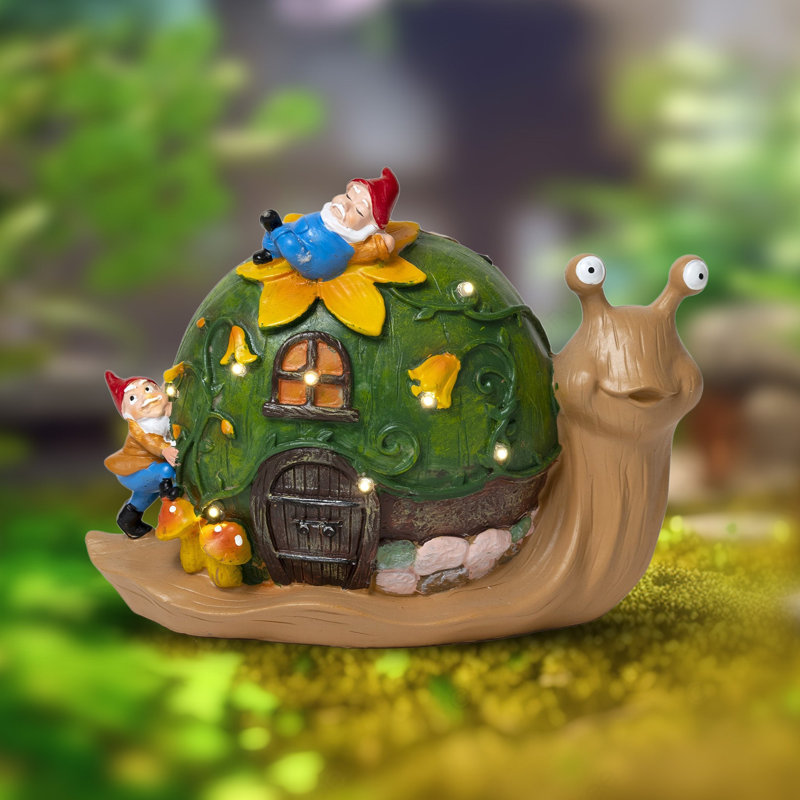 Snail solar light outlet
